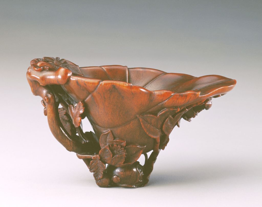 图片[2]-Rhinoceros horn carved hibiscus autumn insect cup-China Archive